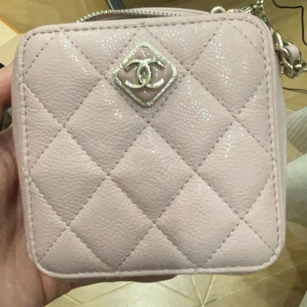 Chanel Women Pre-Loved Bag Very Good Condition